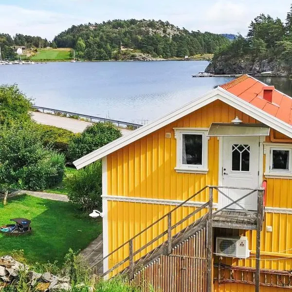 4 person holiday home in ELLÖS，位于Ellos的酒店