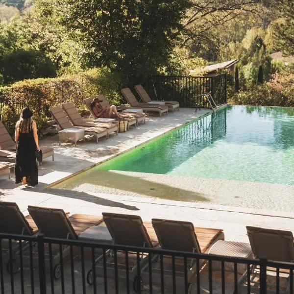 Les Lodges Sainte-Victoire Hotel & Spa，位于普罗旺斯艾克斯的酒店