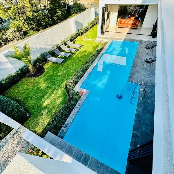 The Cliff Villa Boutique Guesthouse，位于赫曼努斯的酒店