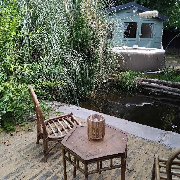 La cabane de Mimi la Sardine，位于Saint-Gervais en-Belin的酒店