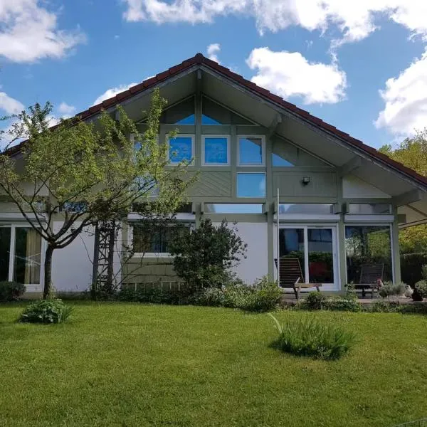 Chambre d'hôte - La Maison Verte，位于沙尔姆的酒店