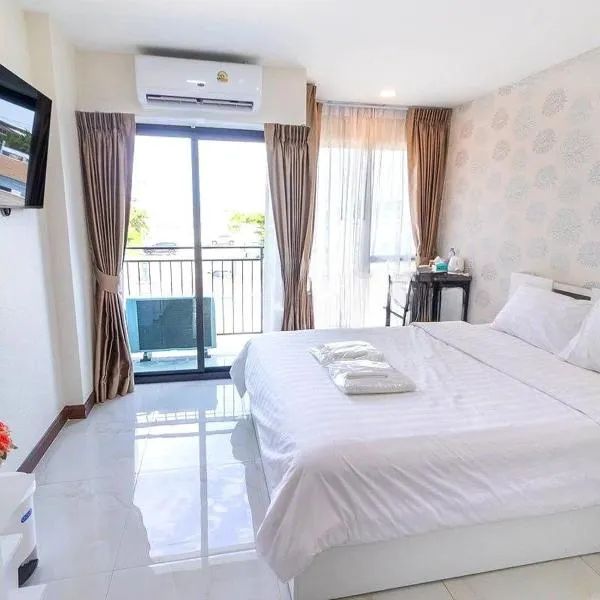Arunsakhon luxury condo，位于Ban Khok Kham的酒店