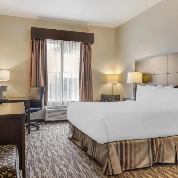 贝斯特韦斯特布里奇沃特酒店及会议中心，位于布里奇沃特的酒店