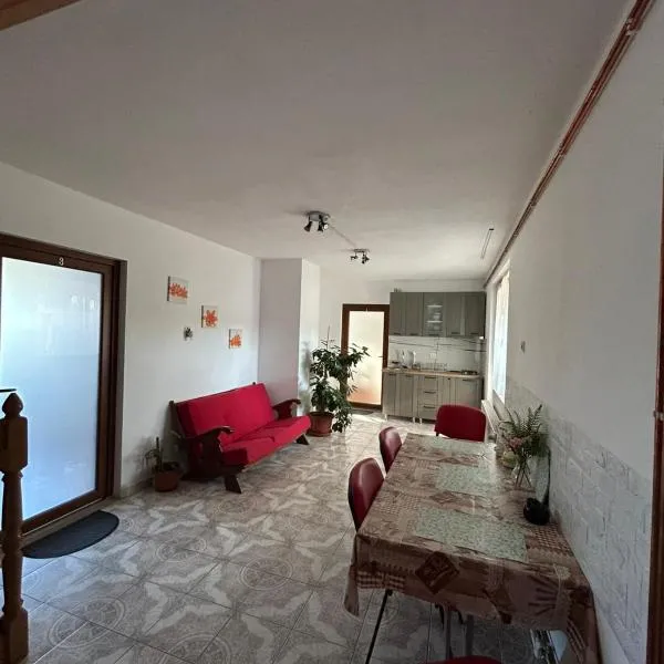 Helga House，位于图尔达的酒店