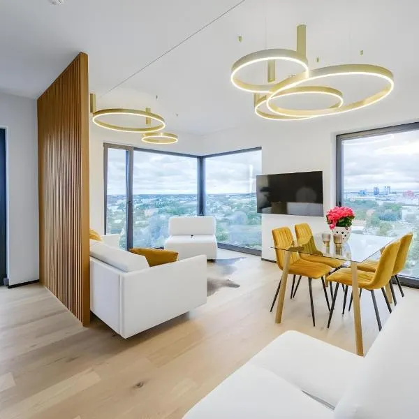 Luxury apartment, outstanding view, free parking，位于塔林的酒店
