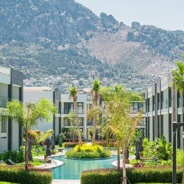 Palmera Resort Wellness & SPA，位于凯里尼亚的酒店