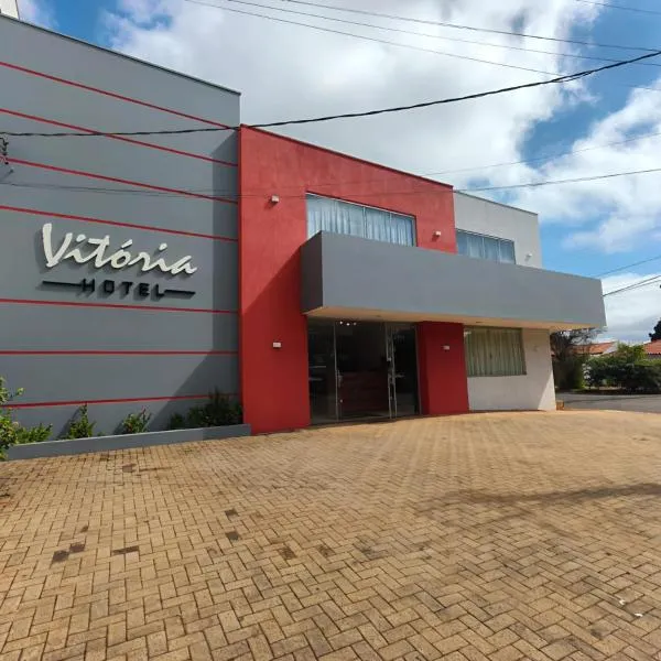 Hotel Vitória - Guaíra，位于瓜伊拉的酒店