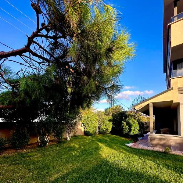 Villa Siesta Hotel Istanbul Airport，位于Karaburun的酒店