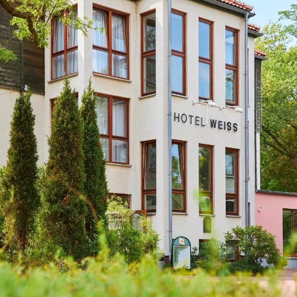 Hotel Weiss，位于安格尔明德的酒店