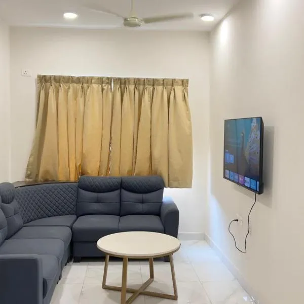 Lushvistas Serviced Apartment，位于Madhapur的酒店