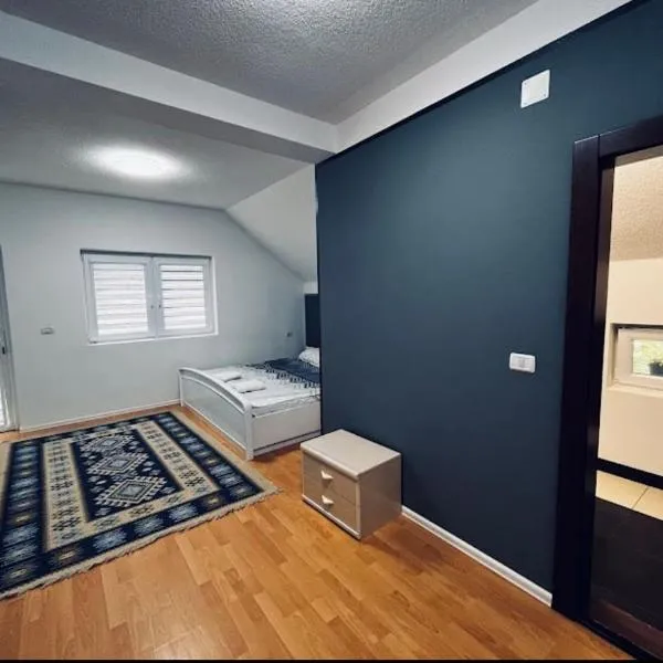 AgroVila ABEL，位于Şoimoş的酒店