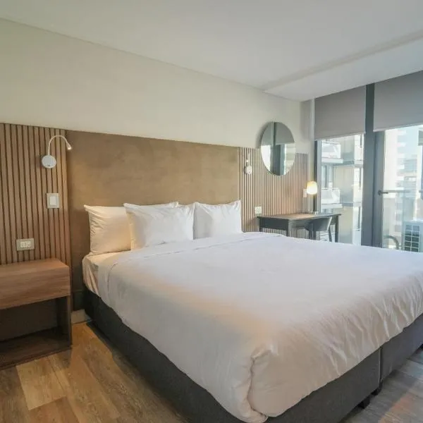 Spot Suites，位于圣地亚哥的酒店