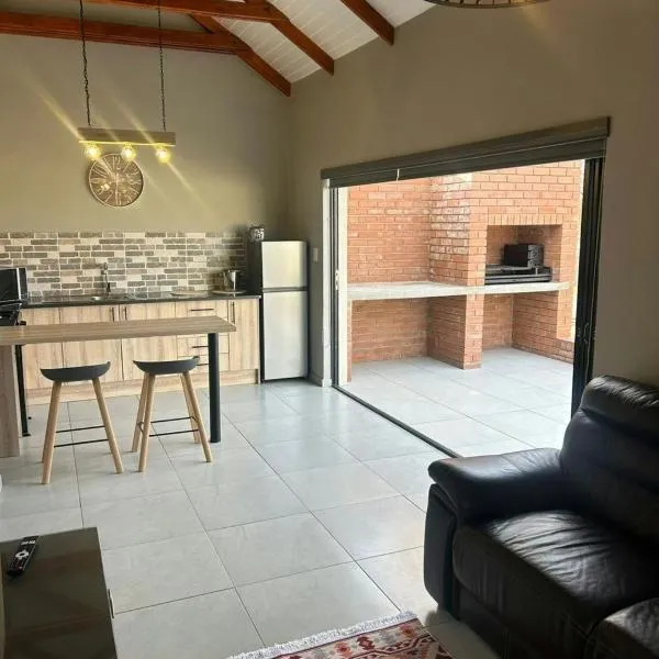 Yadah Luxury Self Catering,位于Lichtenburg的酒店