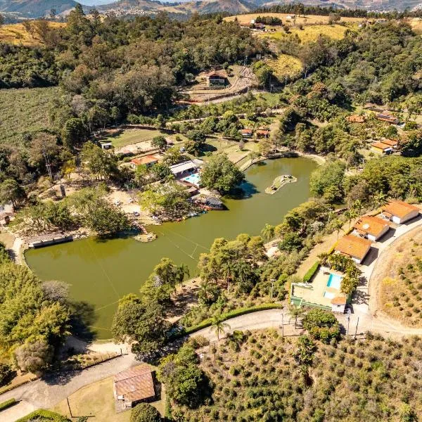 Parque Pousada Macaquinho Turismo，位于塞拉内格拉的酒店