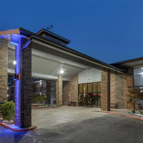 SureStay Plus Hotel by Best Western Poteau，位于Poteau的酒店