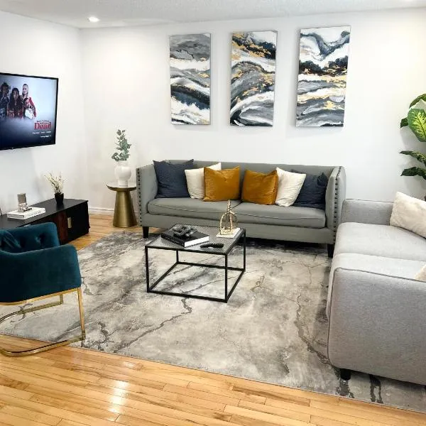 Charming beautiful house 7mn to downtown Ottawa，位于加蒂诺的酒店