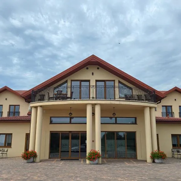 Villa Nova，位于Szuminka的酒店