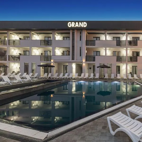GRAND Hotel NEW 2025，位于索洛特维诺的酒店