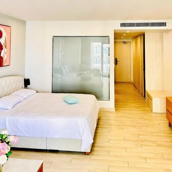 SeaSkyView Suites - Gold CoastTower, Nha Trang Beach, Festival City，位于芽庄的酒店