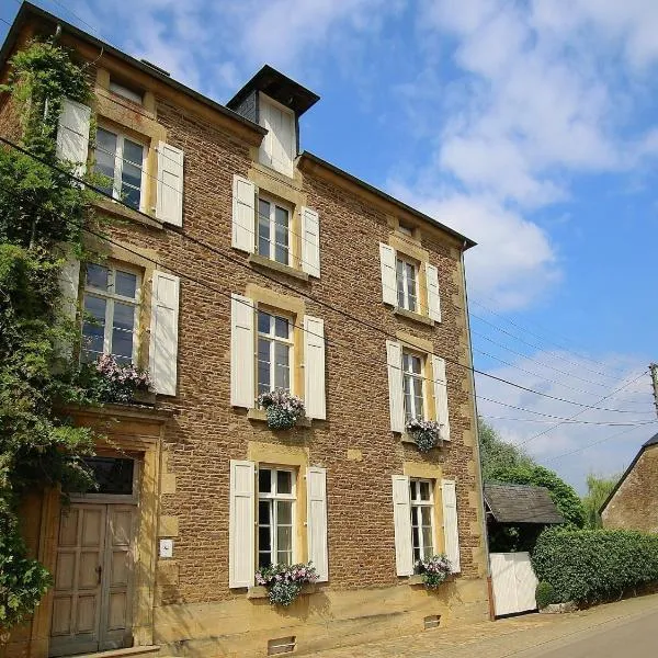 拉图尔巴耶度假屋，位于拉图尔的酒店