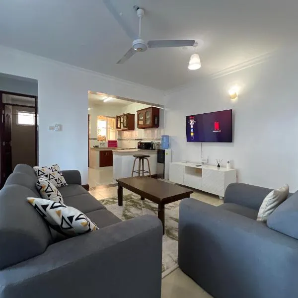 Ary Homestay Nyali - Next to Nyali Center，位于蒙巴萨的酒店
