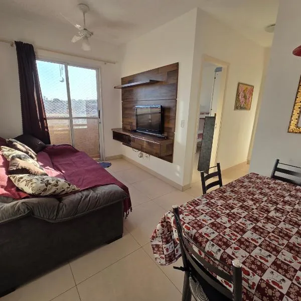Apt 8 min do centro de Piracicaba, 30 min Thermas São Pedro，位于皮拉西卡巴的酒店