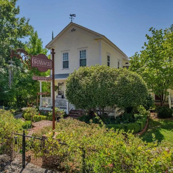 Brinnwood Bed & Breakfast，位于Sutter Creek的酒店