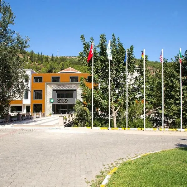 斯皮洛斯酒店，位于Muradiye的酒店
