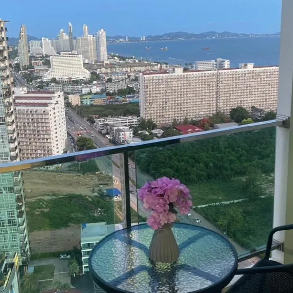 Dusit Grand Condo View Jomtien 28 by snap hosting，位于乔木提恩海滩的酒店