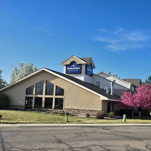 AmericInn by Wyndham Windsor Ft. Collins，位于柯林斯堡的酒店