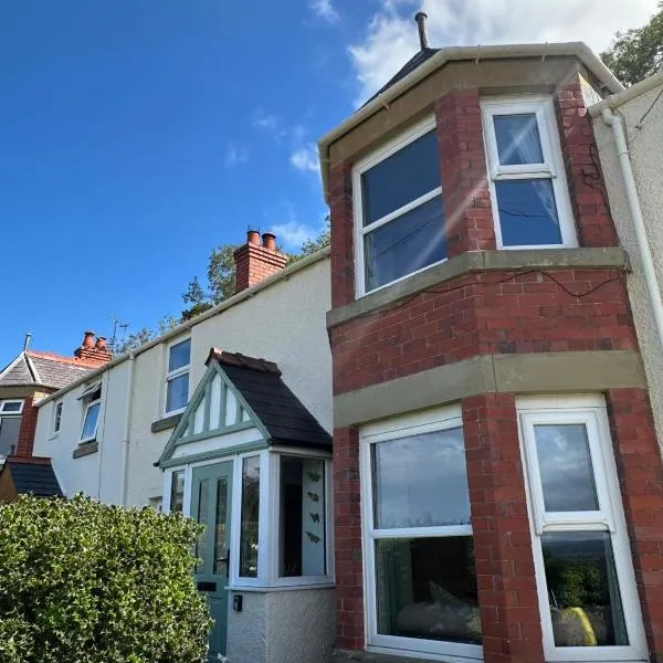 Sunset Cottage，位于普利斯坦丁的酒店