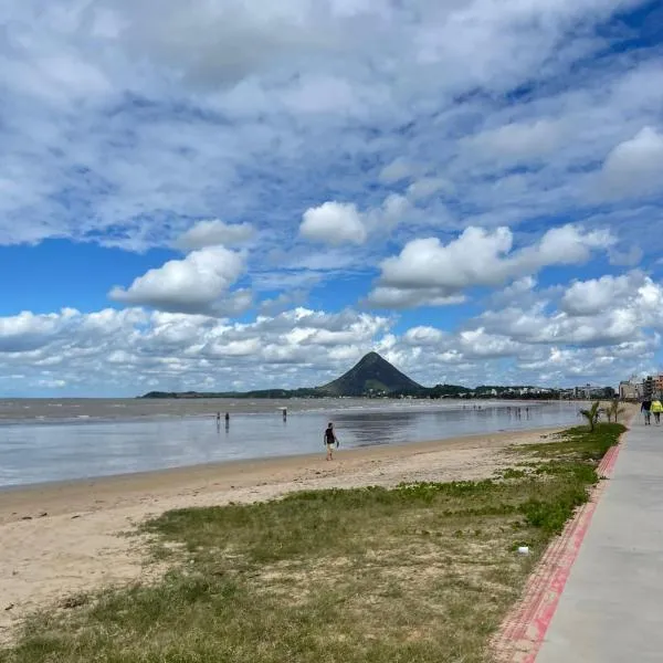 Aconchegante casa piuma，位于皮乌马的酒店