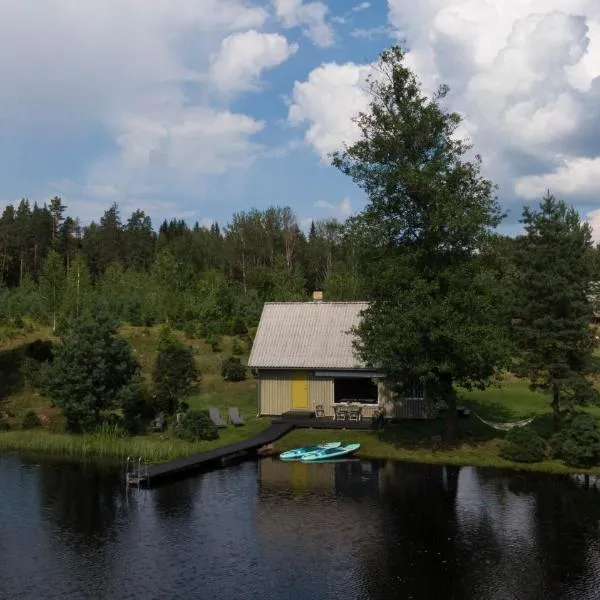 Kõverajärve saunamaja，位于Nedsaja的酒店