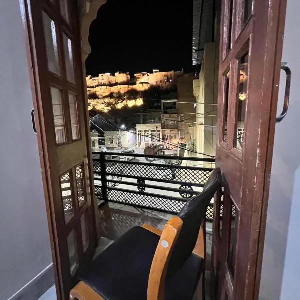 Golden villa，位于斋沙默尔的酒店