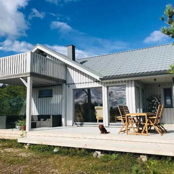 Romantic beach cottage，位于Kalana的酒店