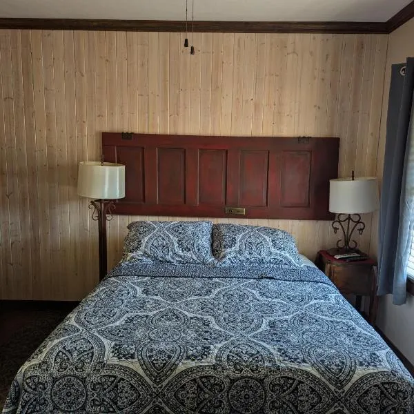 Squaw Valley Motel Room #1，位于斯阔谷的酒店