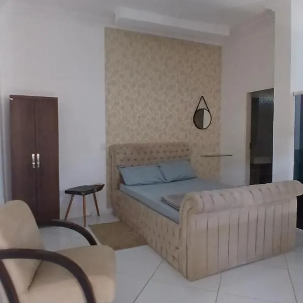 Hospedaria Rancho Pérola，位于关那比的酒店