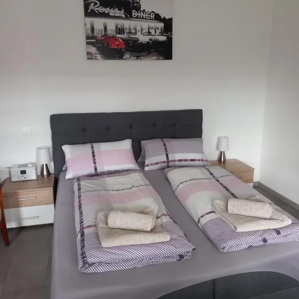 Gästezimmer Melz，位于吕德尔斯多夫的酒店