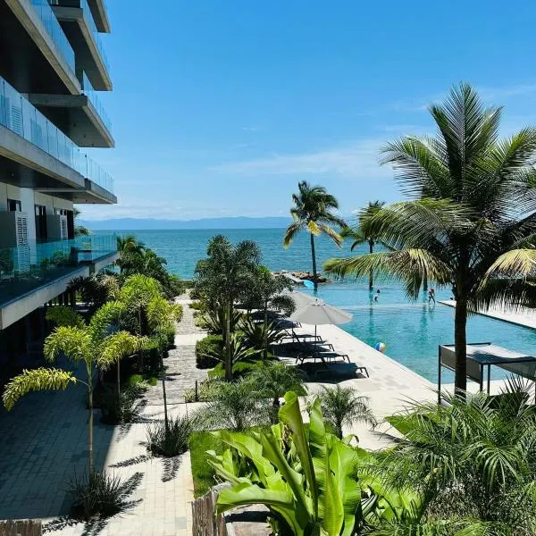 departamento céntrico frente al mar aramabay nvo vallarta，位于布塞里亚斯的酒店