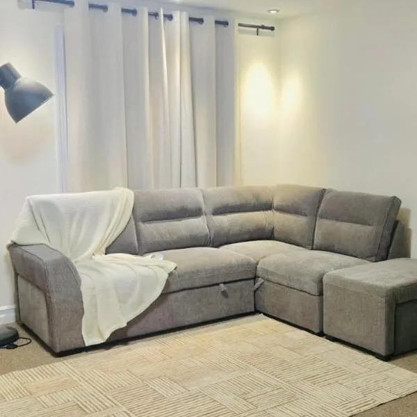 Cozy Basement Suite，位于Lower Sackville的酒店