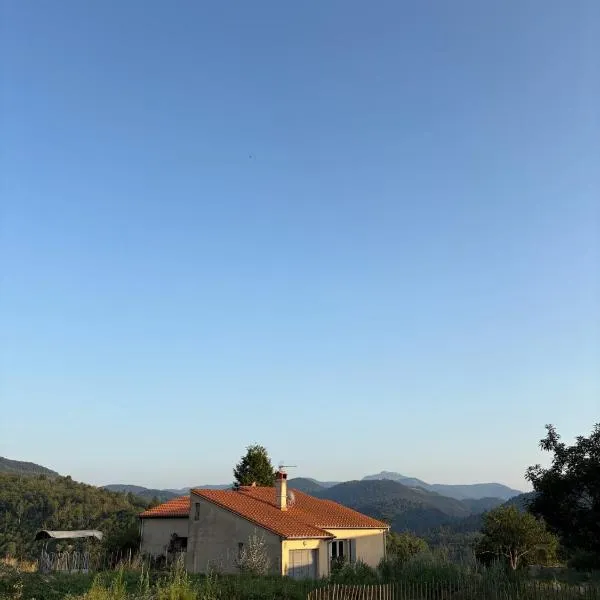 The Casa at Cerdan Art and Nature，位于圣洛朗－德塞尔当的酒店