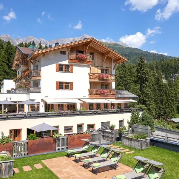Der Waldhof - Unique - A hidden gem，位于圣安东阿尔贝格的酒店