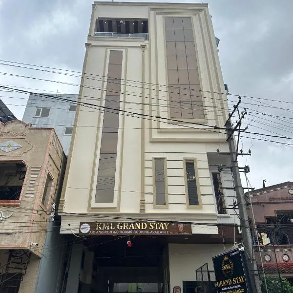 KML Grand Stay，位于巴德拉恰拉姆的酒店