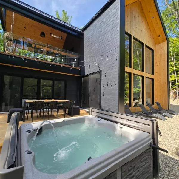 Armoni Ski & Spa，位于Cantley的酒店