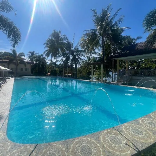 Reef Waters Resort，位于Pilar的酒店