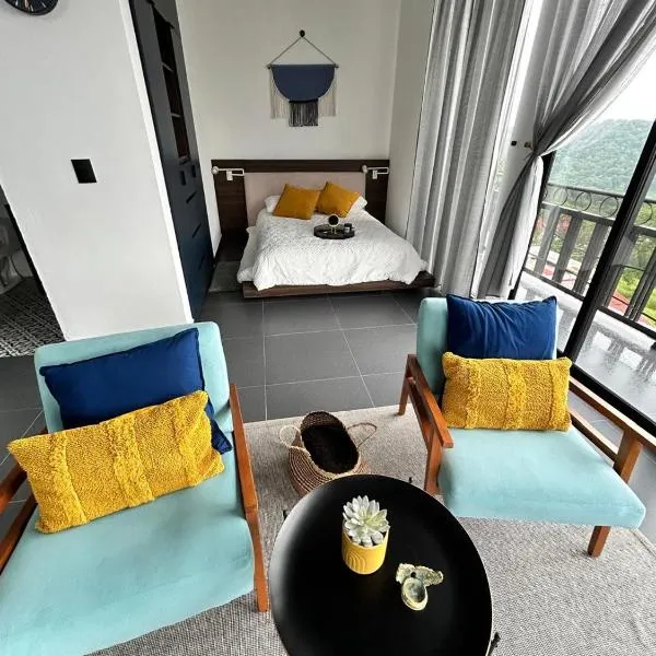 Ënxë Hotel Green，位于库埃察兰德尔普罗格雷索的酒店