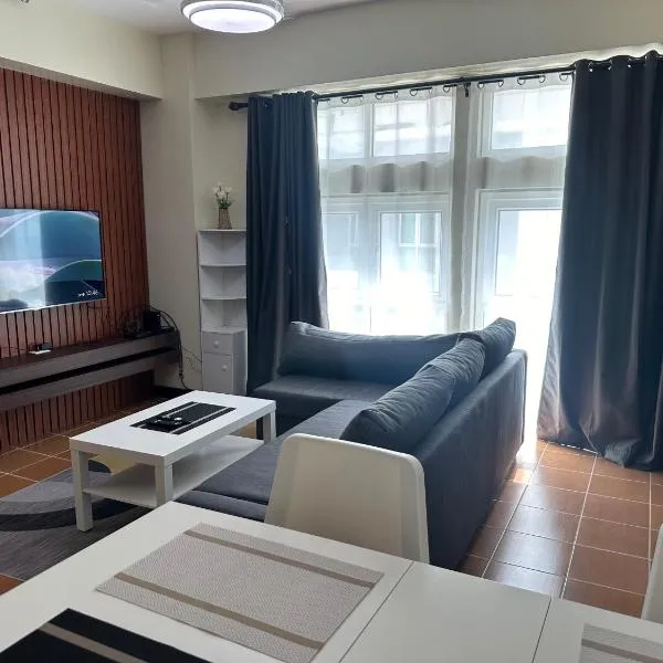 2BR Condo in Makati- Good for 6!，位于马尼拉的酒店