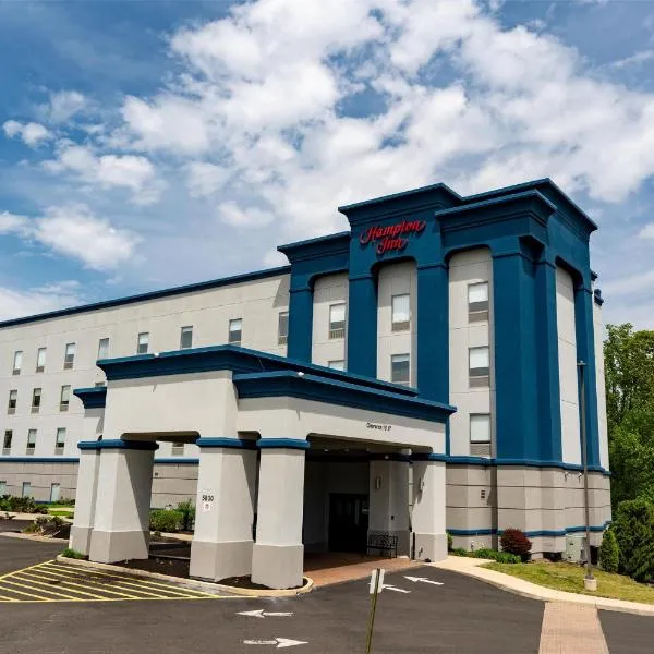 特纳斯维尔汉普顿酒店，位于布莱克伍德的酒店