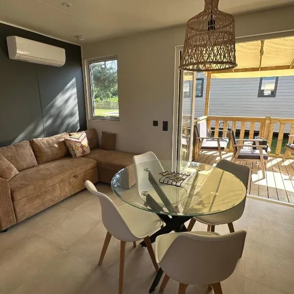 Mobil Home Premium，位于古维约的酒店