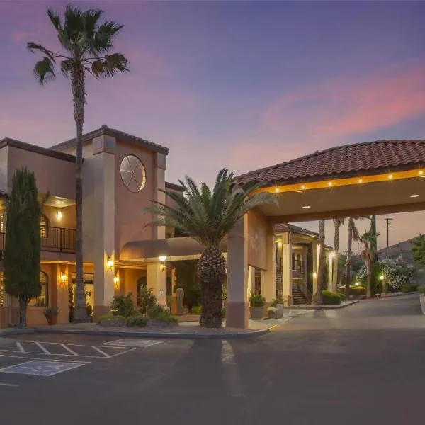 铜山庄贝斯特韦斯特酒店，位于格洛布的酒店